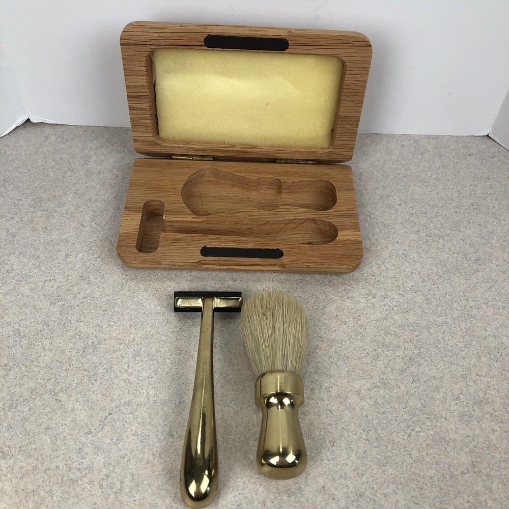 NEW Men's Mervyn's Red Vintage‎ Shave Kit Wood Box